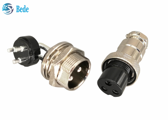 GX 20 2 3 4 Pin Aviation Connector Elbow Male und gerades weibliches Ausrüstungs-Platten-Berg-Verbindungsstück