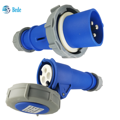 Zuverlässige Einphasen-Industrialsteckdose - Spannung 220V-250V 16A 3Pins Docking-Typ