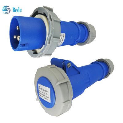 Zuverlässige Einphasen-Industrialsteckdose - Spannung 220V-250V 16A 3Pins Docking-Typ